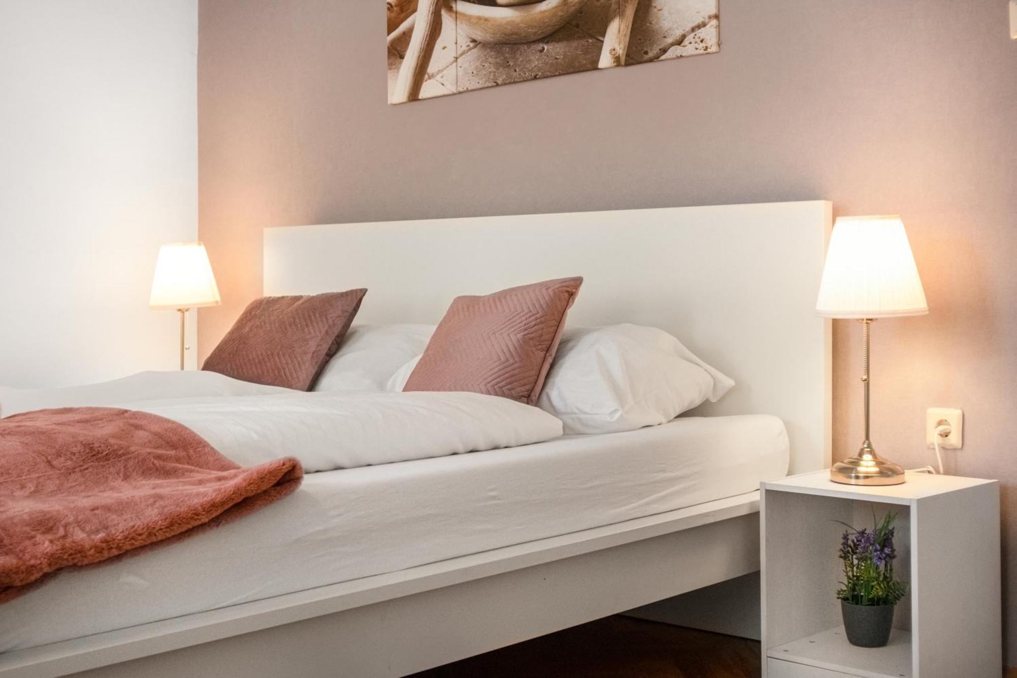 Apartment Commodious 3br Apt. Ideal For Families And Friends Wien